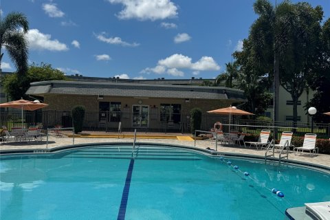 Copropriété à vendre à Lauderhill, Floride: 1 chambre, 63.17 m2 № 1189959 - photo 12