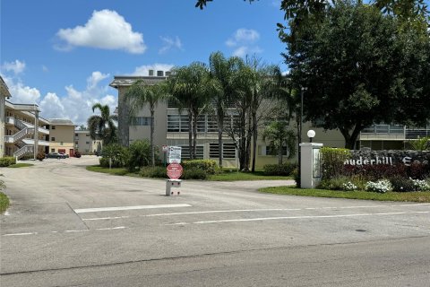 Copropriété à vendre à Lauderhill, Floride: 1 chambre, 63.17 m2 № 1189959 - photo 13