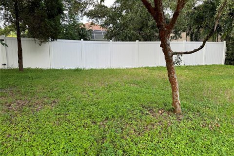 Terreno en venta en Tampa, Florida № 1365223 - foto 2