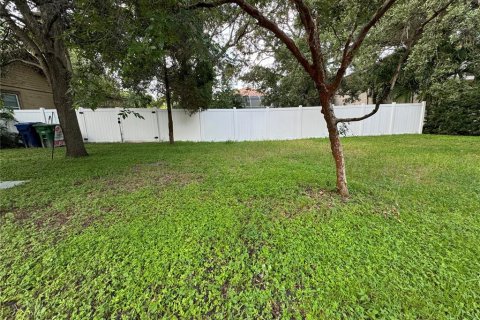 Terreno en venta en Tampa, Florida № 1365223 - foto 1