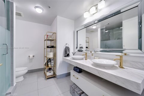 Condominio en venta en Miami, Florida, 2 dormitorios, 104.14 m2 № 1428142 - foto 7