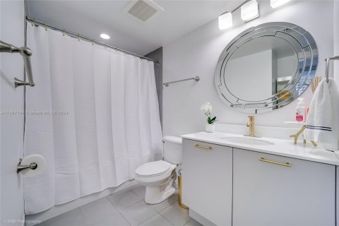 Condominio en venta en Miami, Florida, 2 dormitorios, 104.14 m2 № 1428142 - foto 10