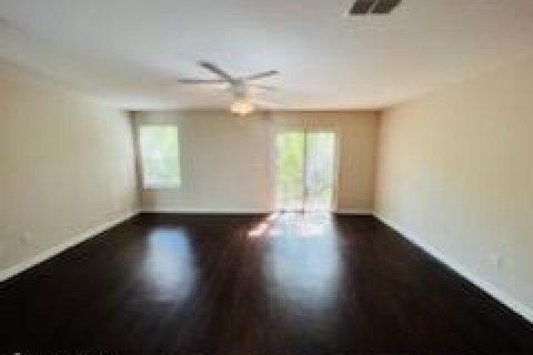 House in Jacksonville, Florida 3 bedrooms, 142.23 sq.m. № 882106 - photo 3