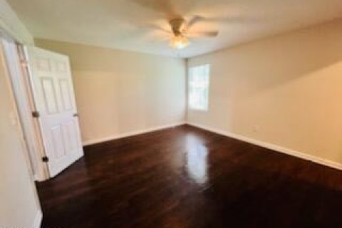 House in Jacksonville, Florida 3 bedrooms, 142.23 sq.m. № 882106 - photo 14