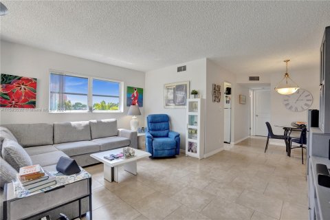 Condominio en venta en Sunrise, Florida, 1 dormitorio, 54.81 m2 № 1185081 - foto 2