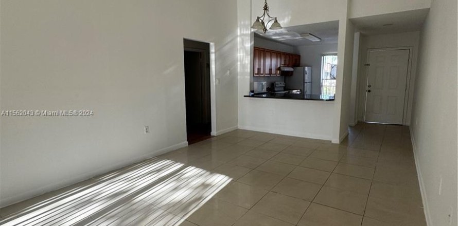 Condominio en Miramar, Florida, 2 dormitorios  № 1141489