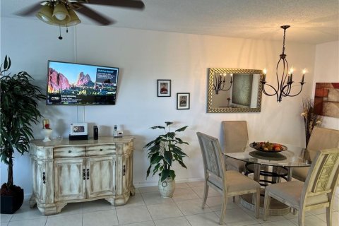 Condo in Deerfield Beach, Florida, 1 bedroom  № 938903 - photo 3