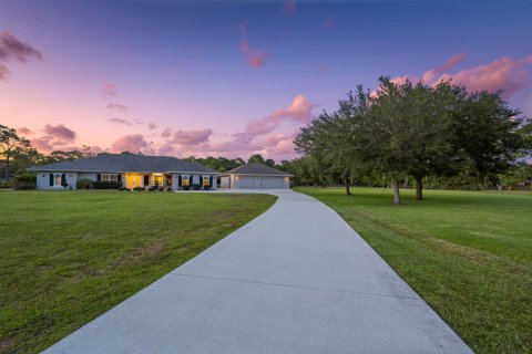 House in Palm Beach Gardens, Florida 5 bedrooms, 372.35 sq.m. № 1159553 - photo 20