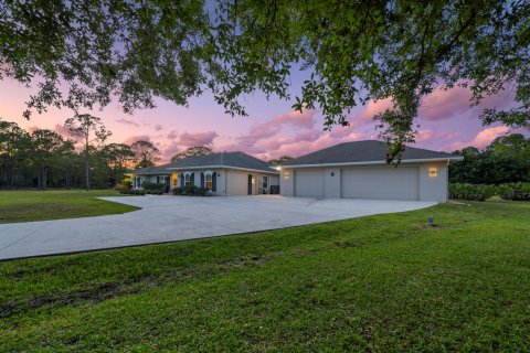 House in Palm Beach Gardens, Florida 5 bedrooms, 372.35 sq.m. № 1159553 - photo 7