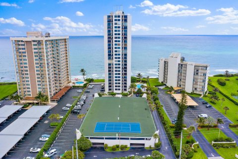 Condominio en venta en Riviera Beach, Florida, 2 dormitorios, 141.21 m2 № 1159554 - foto 4