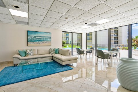 Condominio en venta en Riviera Beach, Florida, 2 dormitorios, 141.21 m2 № 1159554 - foto 7