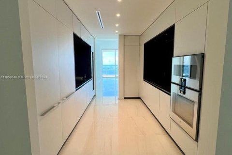 Copropriété à louer à Miami, Floride: 3 chambres, 285.95 m2 № 1364279 - photo 6