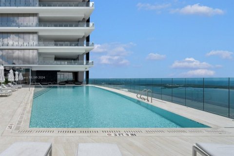 Condominio en alquiler en Miami, Florida, 3 dormitorios, 285.95 m2 № 1364279 - foto 28