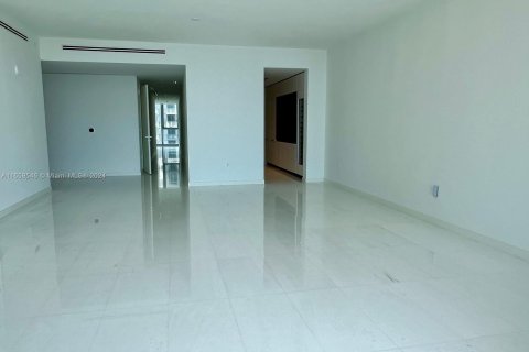 Condo in Miami, Florida, 3 bedrooms  № 1364279 - photo 5