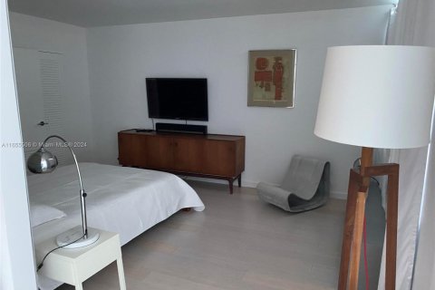 Condominio en alquiler en Miami Beach, Florida, 1 dormitorio, 77.76 m2 № 1364241 - foto 21