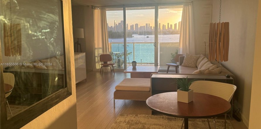 Condo à Miami Beach, Floride, 1 chambre  № 1364241