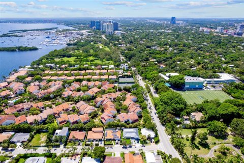 Villa ou maison à vendre à Miami, Floride: 3 chambres, 213.3 m2 № 1369007 - photo 24