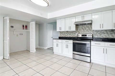 Appartement à louer à Largo, Floride: 3 chambres, 156.91 m2 № 1365008 - photo 14