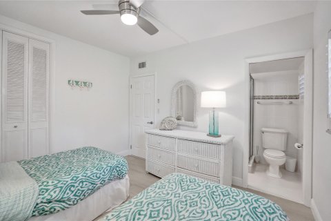 Condominio en venta en Lauderdale-by-the-Sea, Florida, 2 dormitorios, 79.9 m2 № 1133072 - foto 19