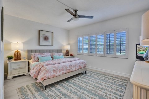 Condominio en venta en Lauderdale-by-the-Sea, Florida, 2 dormitorios, 79.9 m2 № 1133072 - foto 22