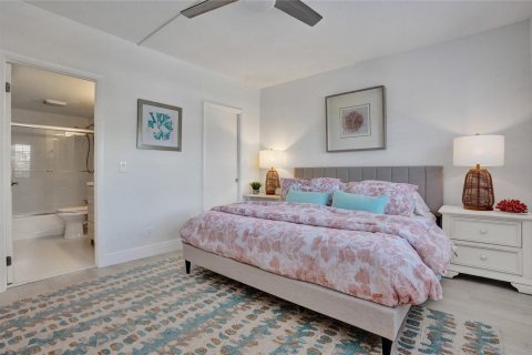 Condominio en venta en Lauderdale-by-the-Sea, Florida, 2 dormitorios, 79.9 m2 № 1133072 - foto 20