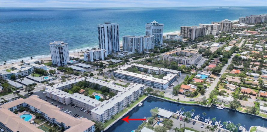 Condominio en Lauderdale-by-the-Sea, Florida, 2 dormitorios  № 1133072