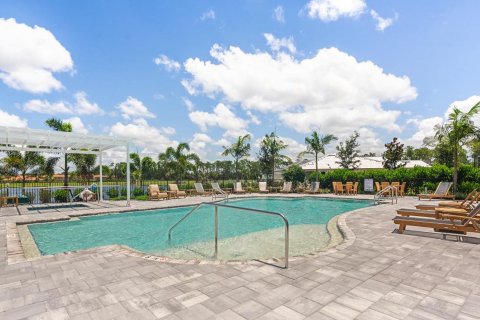 Townhouse in ABACO POINTE in Naples, Florida 3 bedrooms, 146 sq.m. № 74003 - photo 6