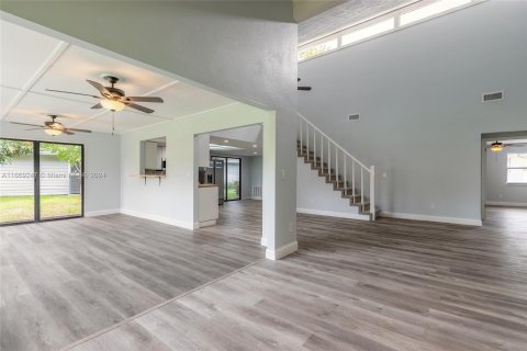 Casa en venta en South Daytona, Florida, 2 dormitorios, 176.51 m2 № 1386147 - foto 10