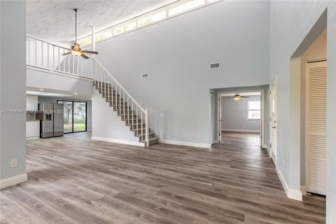 Casa en venta en South Daytona, Florida, 2 dormitorios, 176.51 m2 № 1386147 - foto 6