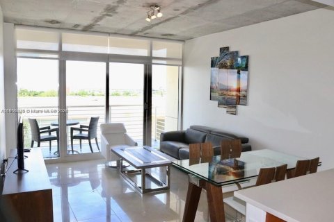 Condominio en venta en Miami, Florida, 1 dormitorio, 69.96 m2 № 1386246 - foto 5