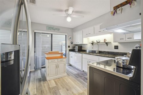 Copropriété à vendre à Hudson, Floride: 2 chambres, 106.28 m2 № 1197620 - photo 14