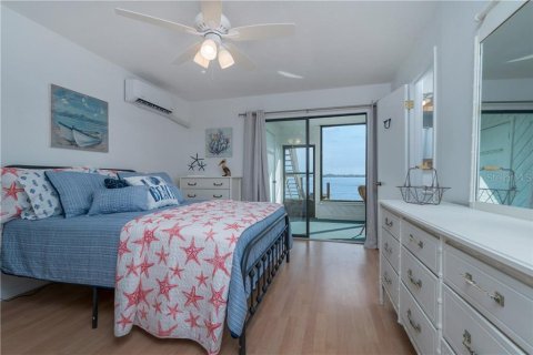 Condominio en alquiler en Englewood, Florida, 1 dormitorio, 82.13 m2 № 213510 - foto 18