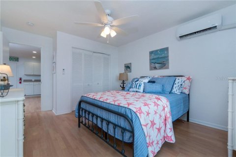 Condo in Englewood, Florida, 1 bedroom  № 213510 - photo 20