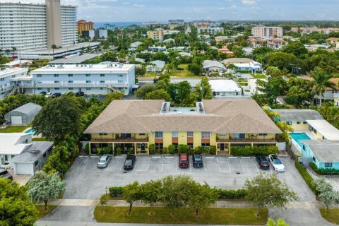 Condo in Deerfield Beach, Florida, 3 bedrooms  № 810829 - photo 10