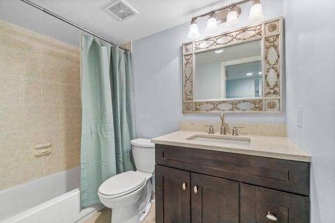 Copropriété à vendre à Deerfield Beach, Floride: 3 chambres, 117.52 m2 № 810829 - photo 21