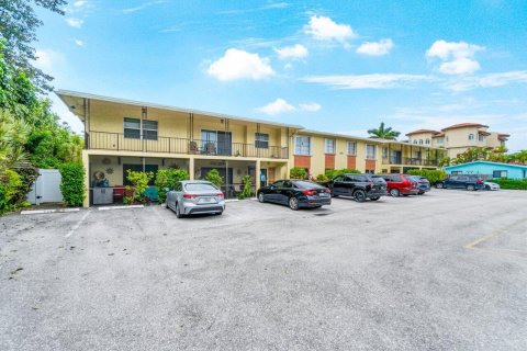 Condo in Deerfield Beach, Florida, 3 bedrooms  № 810829 - photo 12