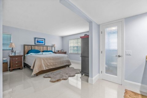 Condo in Deerfield Beach, Florida, 3 bedrooms  № 810829 - photo 24