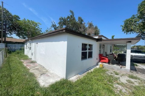 Casa en venta en Miami, Florida, 2 dormitorios, 108.32 m2 № 1270237 - foto 6