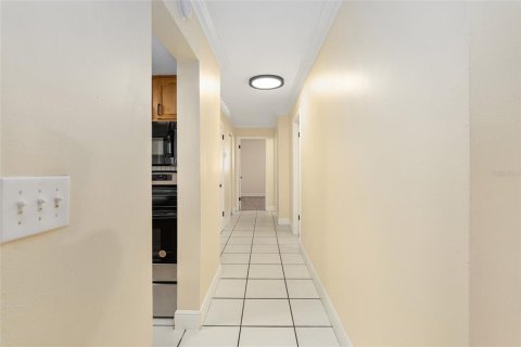 Appartement à louer à Ocala, Floride: 2 chambres, 117.06 m2 № 1378317 - photo 5