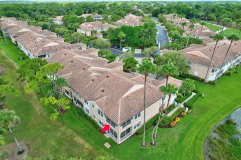 Touwnhouse à vendre à Palm Beach Gardens, Floride: 3 chambres, 177.63 m2 № 830513 - photo 5