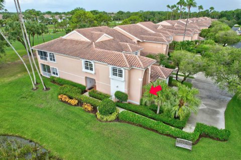 Touwnhouse à vendre à Palm Beach Gardens, Floride: 3 chambres, 177.63 m2 № 830513 - photo 4