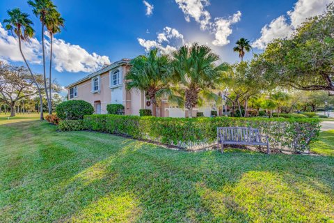 Touwnhouse à vendre à Palm Beach Gardens, Floride: 3 chambres, 177.63 m2 № 830513 - photo 15