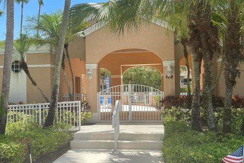 Touwnhouse à vendre à Palm Beach Gardens, Floride: 3 chambres, 177.63 m2 № 830513 - photo 12