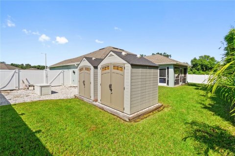 Villa ou maison à vendre à Eagle Lake, Floride: 4 chambres, 206.8 m2 № 1371895 - photo 7