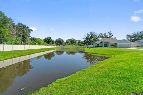 Villa ou maison à vendre à Eagle Lake, Floride: 4 chambres, 206.8 m2 № 1371895 - photo 4