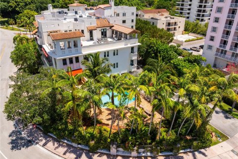 Condominio en venta en Coral Gables, Florida, 3 dormitorios, 185.8 m2 № 1384334 - foto 30