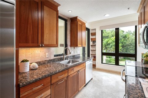 Condominio en venta en Coral Gables, Florida, 3 dormitorios, 185.8 m2 № 1384334 - foto 10