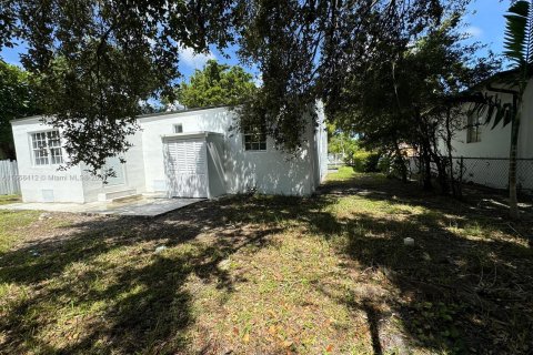 Villa ou maison à vendre à Miami, Floride: 4 chambres, 145.11 m2 № 1384418 - photo 29