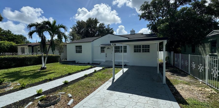 House in Miami, Florida 4 bedrooms, 145.11 sq.m. № 1384418