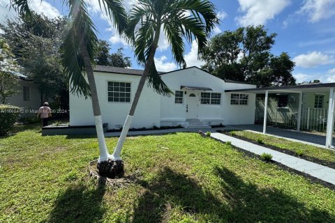 Casa en venta en Miami, Florida, 4 dormitorios, 145.11 m2 № 1384418 - foto 7